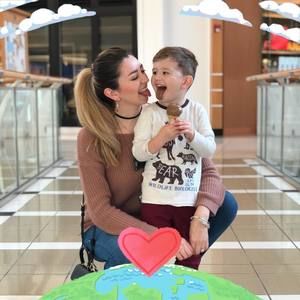 Meet your Posher, Stephanie